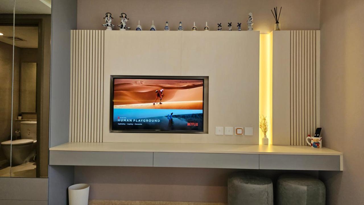 Studio Sea View Apartment At Gold Coast Pik By Mysweethome Jacarta Exterior foto
