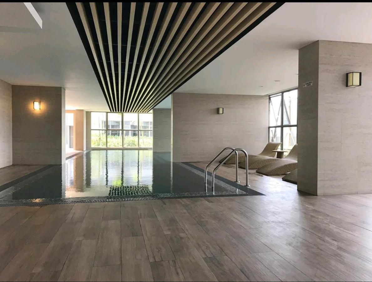 Studio Sea View Apartment At Gold Coast Pik By Mysweethome Jacarta Exterior foto