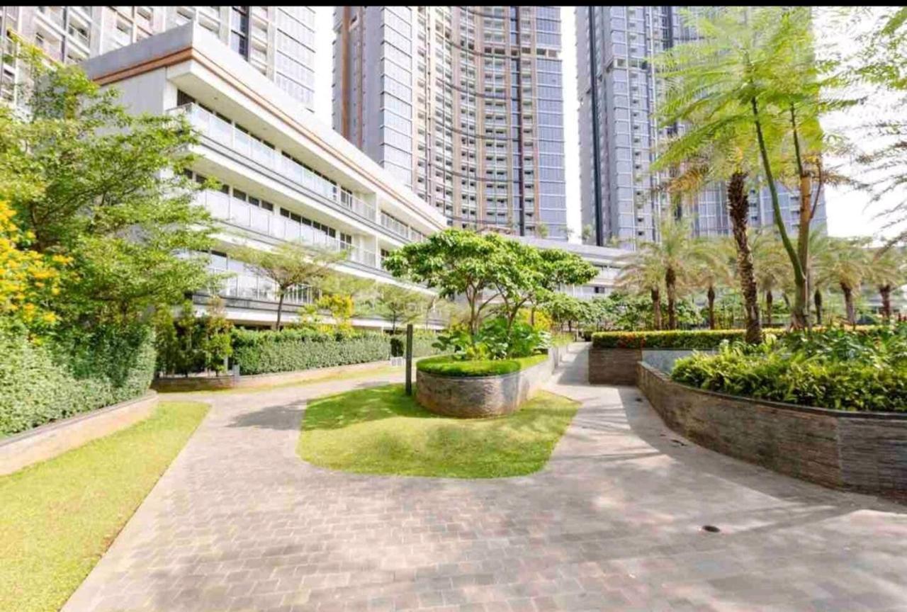 Studio Sea View Apartment At Gold Coast Pik By Mysweethome Jacarta Exterior foto