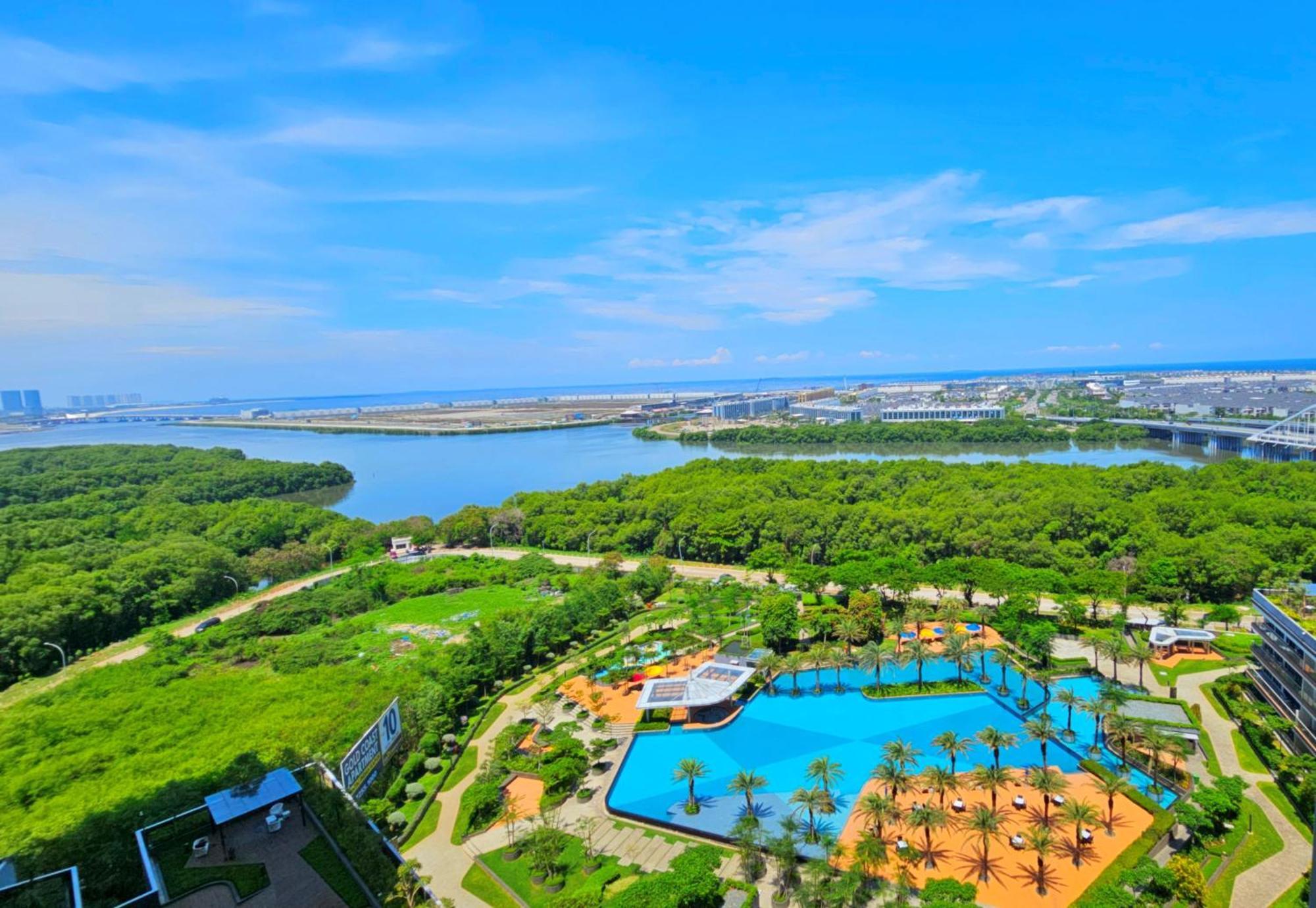 Studio Sea View Apartment At Gold Coast Pik By Mysweethome Jacarta Exterior foto
